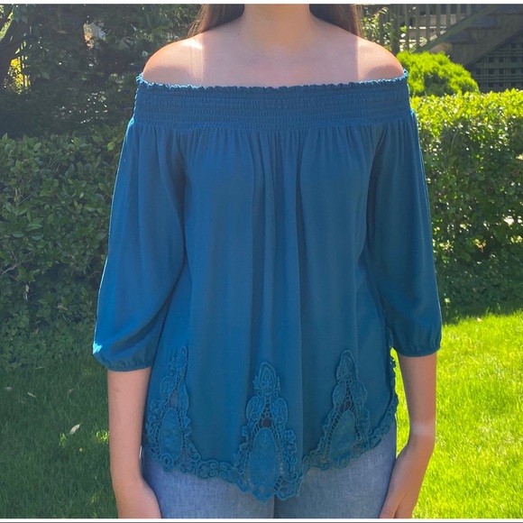 Xhilaration Tops - ✨HP✨ Xhilaration Blouse